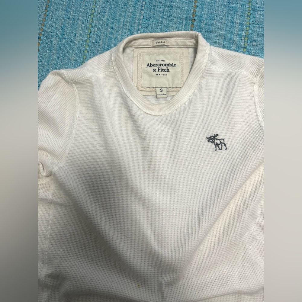 Vintage Abercrombie & Fitch in good worn condition.